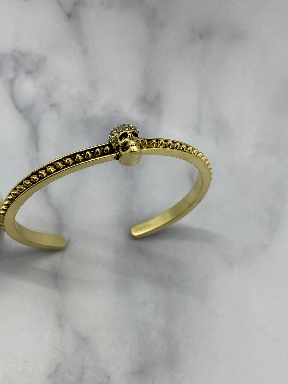 ALEXANDER MCQUEEN Skull Cuff Bracelet - Pre owned