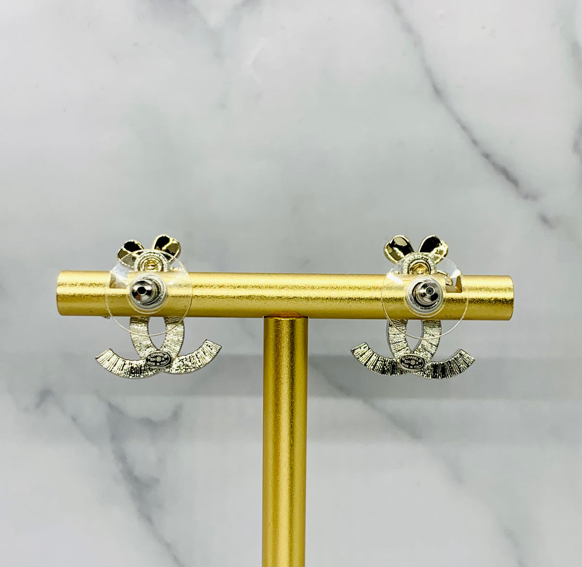 CHANEL CC Clover Rhinestone Earrings - Pre owned