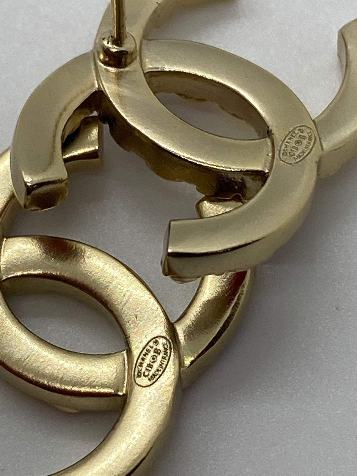 CHANEL CC Colorful Gold Tone Earrings - Pre owned