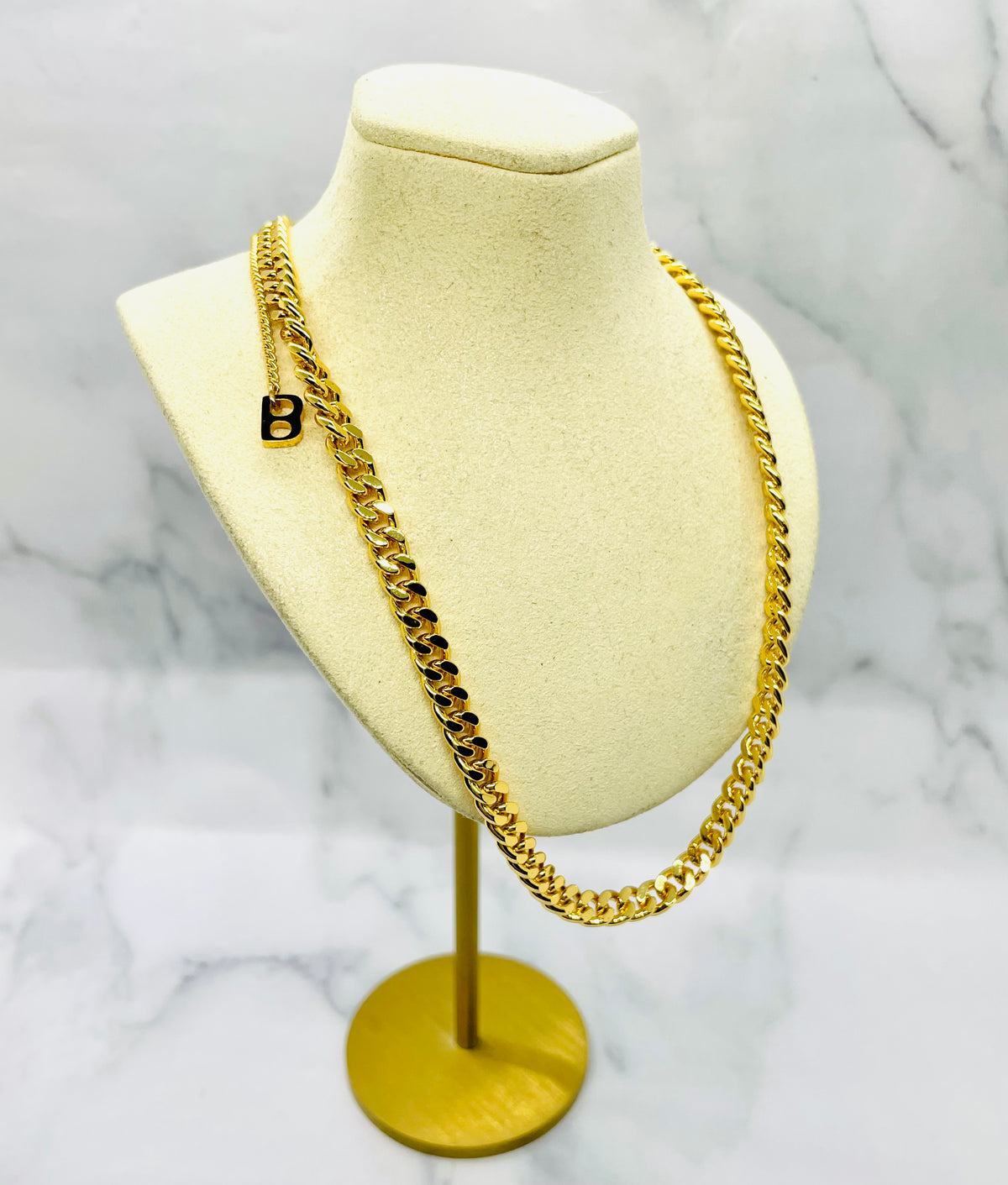 CELINE Pyramid Pendant Necklace - Pre owned