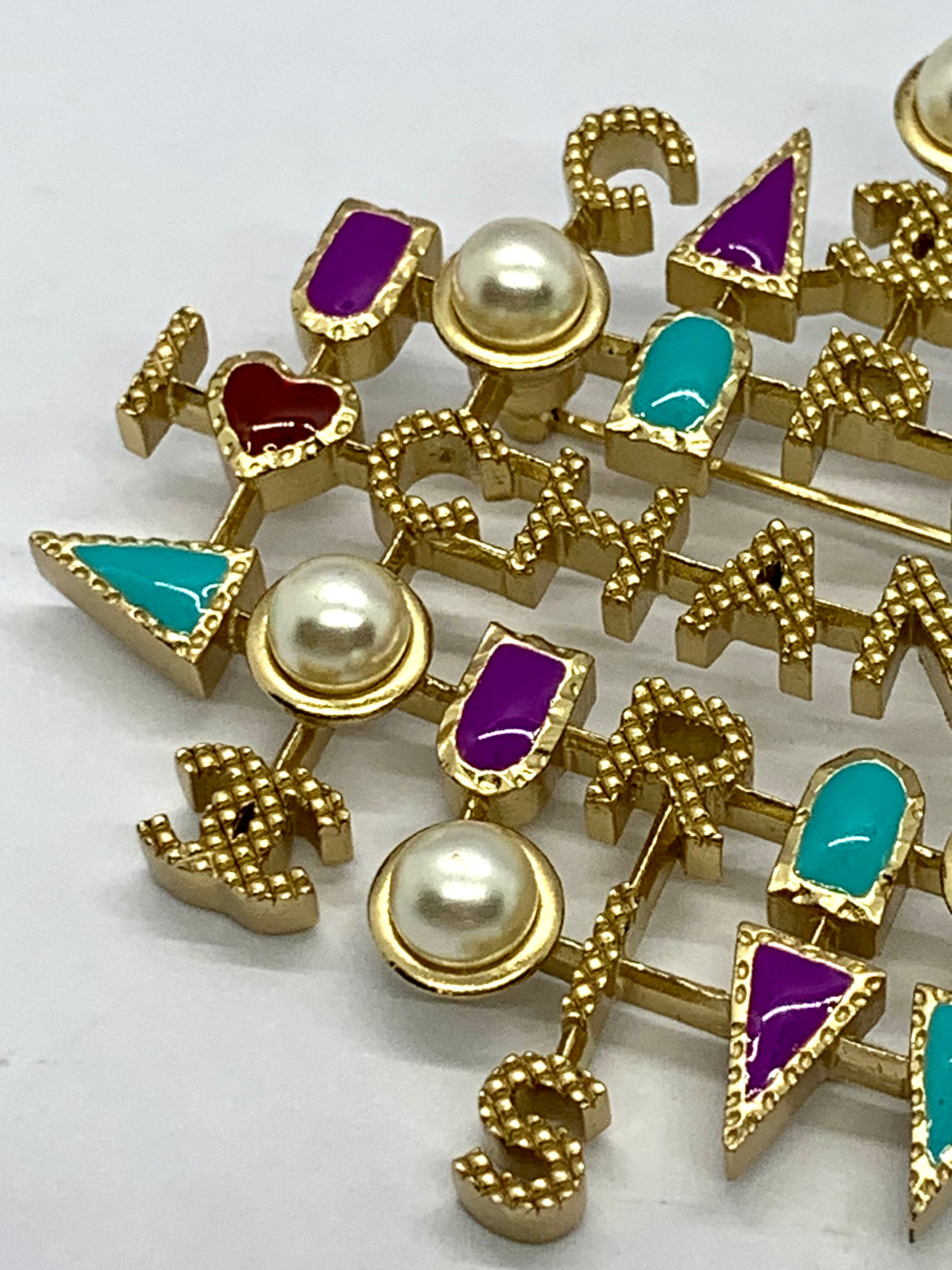 CHANEL I Heart CC Brooch Pin - Pre owned