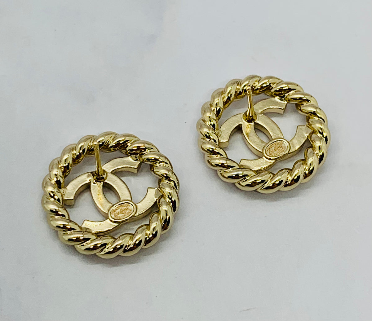 CHANEL CC Circle Earrings - Pre owned