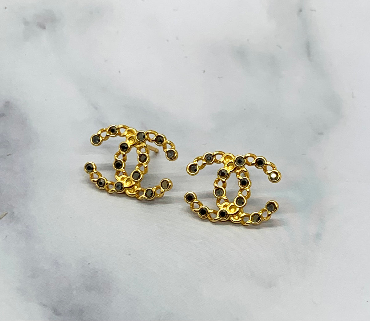 CHANEL CC Rhinestone Earrings - USED