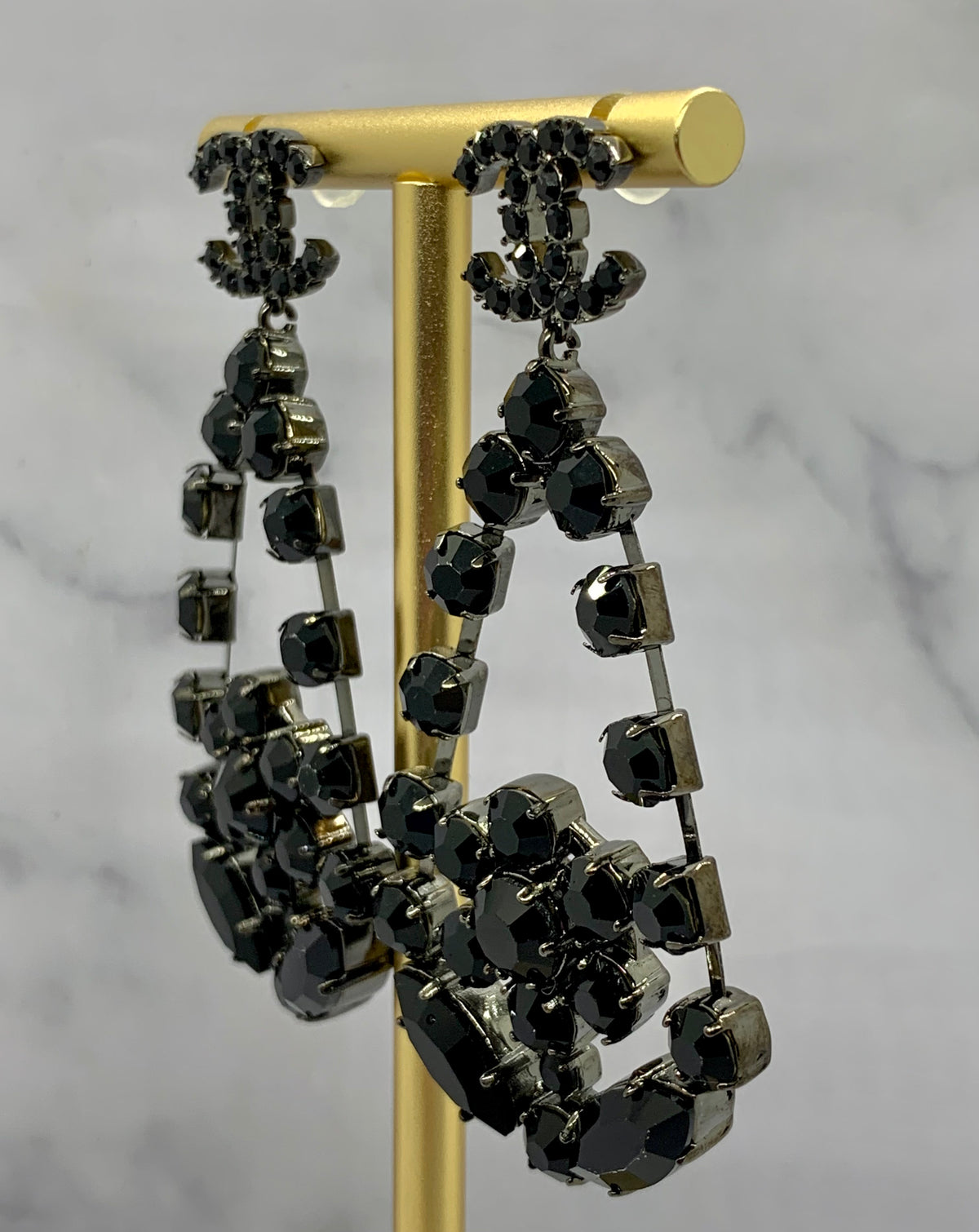 CHANEL CC Black Rhinestone Pendant Earrings - Pre owned