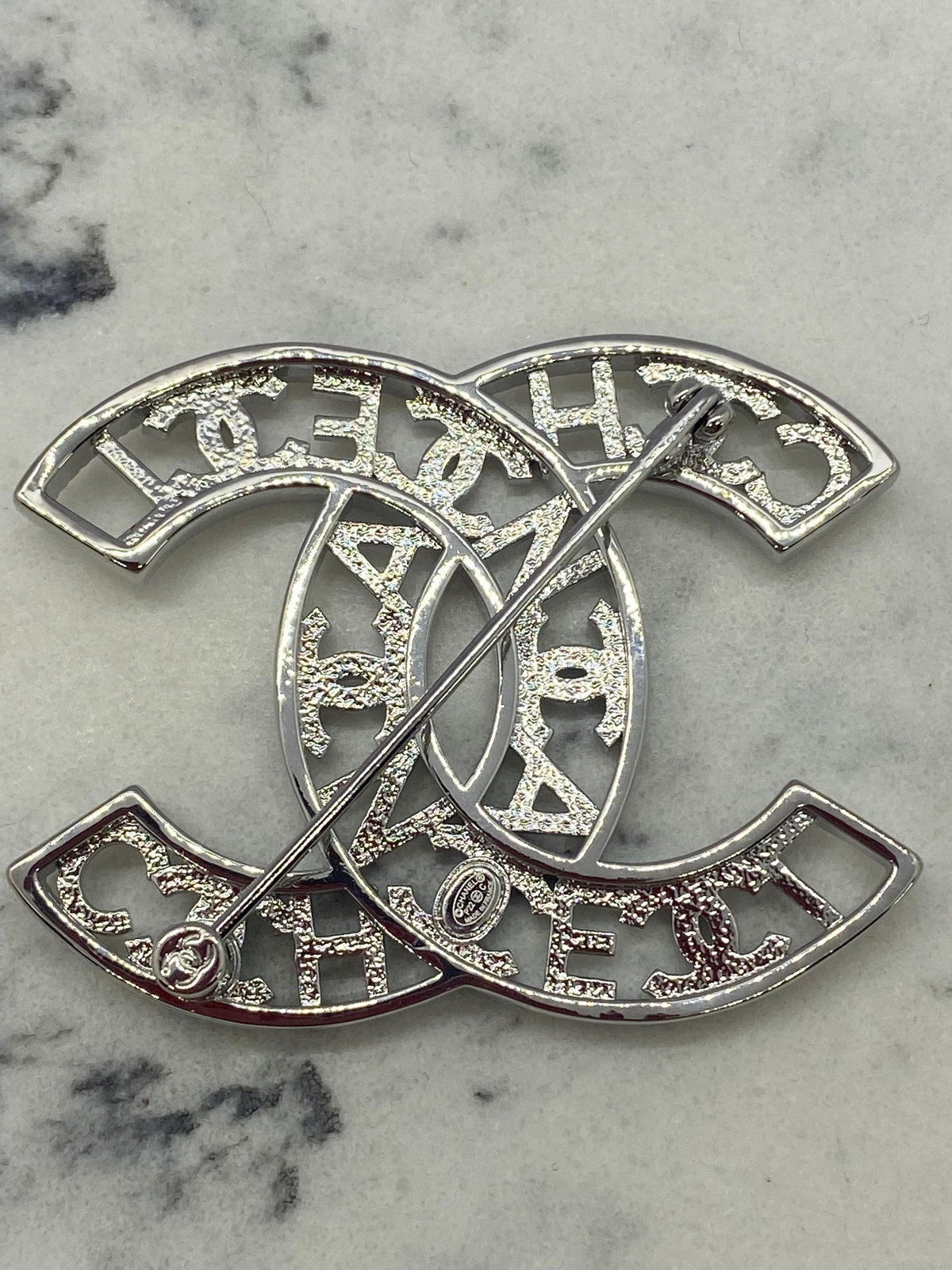CHANEL CC Silver Tone Rhinestone Brooch Pin - Pre owned
