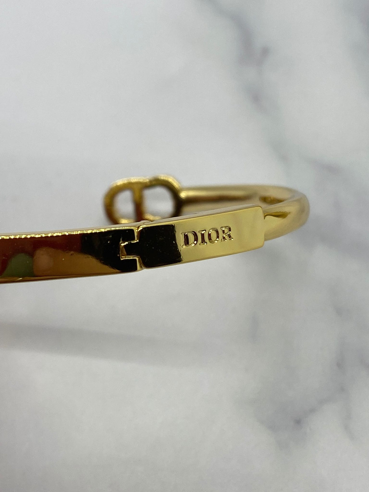 CHRISTIAN DIOR CD Clover Gold Tone Cuff Bracelet - Pre owned