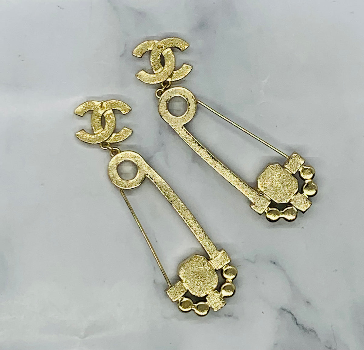 CHANEL CC Rhinestone Safety Pin Earrings - Pre owned