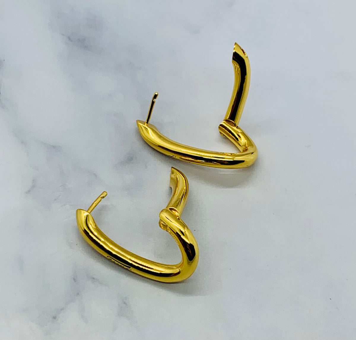 GUCCI Gold Tone Hoop Earrings - Pre owned