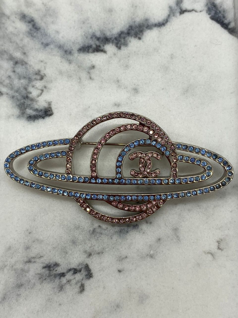 CHANEL CC 2017 Rhinestone Saturn Brooch Pin - USED
