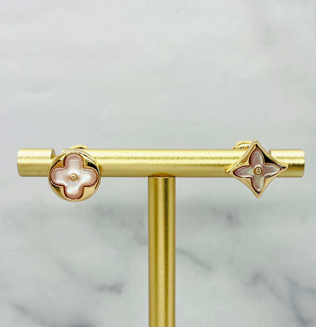 LOUIS VUITTON Blossom Earrings - Pre owned