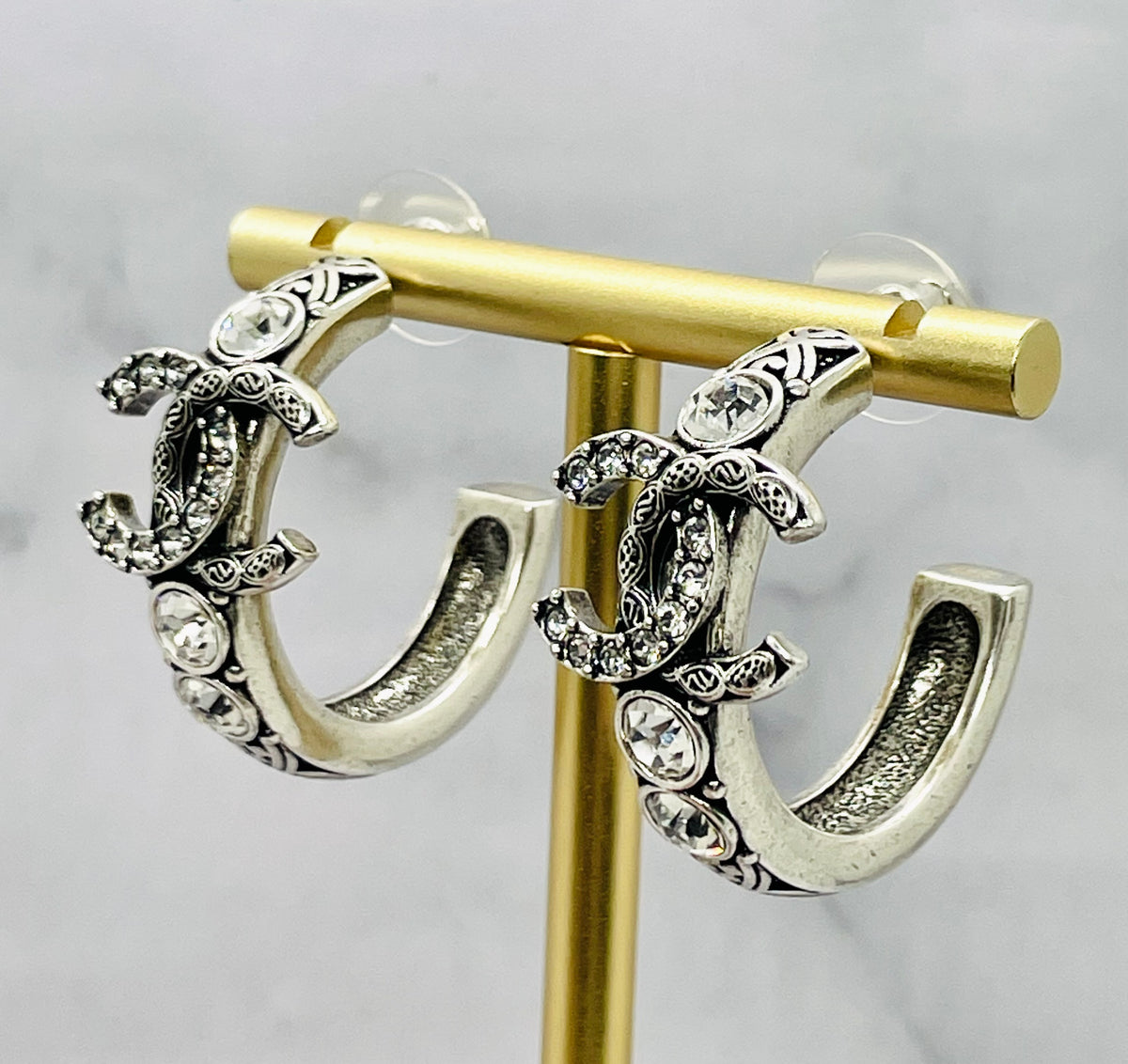 CHANEL CC Silver Rhinestone Hoop Earrings - Pre owned
