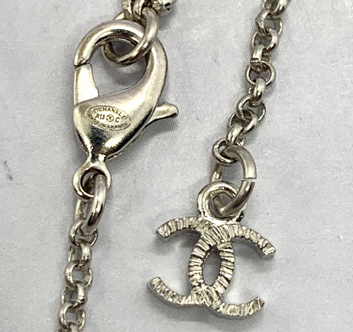 CHANEL CC Rhinestone Pendant Necklace - Pre owned
