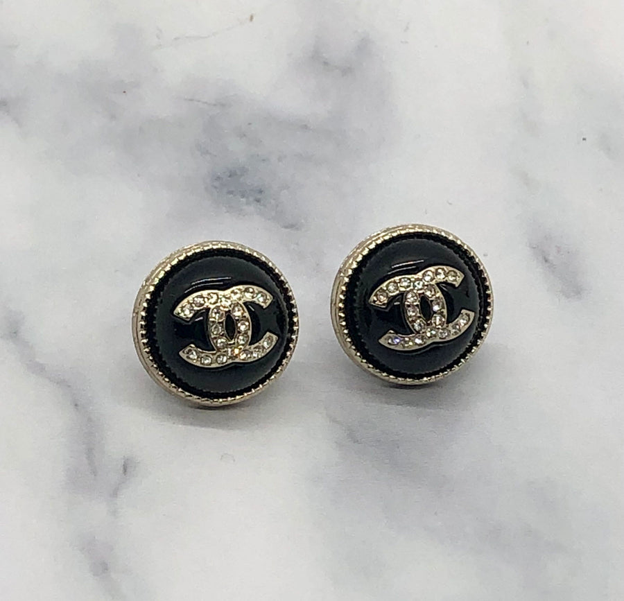 CHANEL CC Black Rhinestone Button Earrings - Pre owned / KI4111