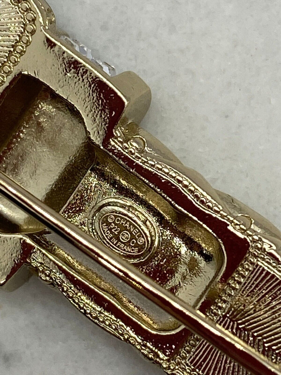 CHANEL CC Lipstick Brooch Pin - Pre owned