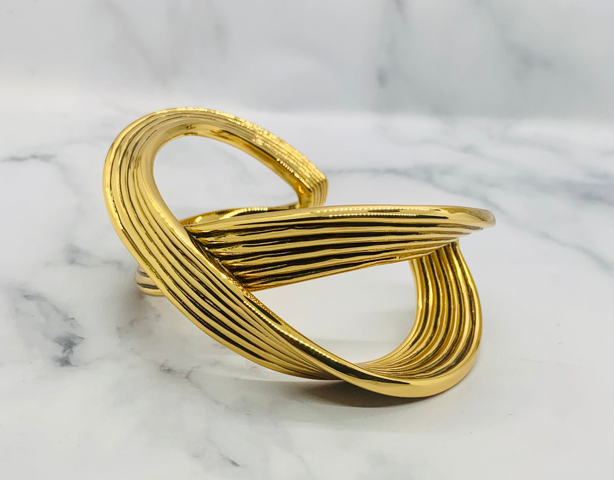 YSL YVES SAINT LAURENT Twisted Infinity Cuff Bracelet - Pre owned