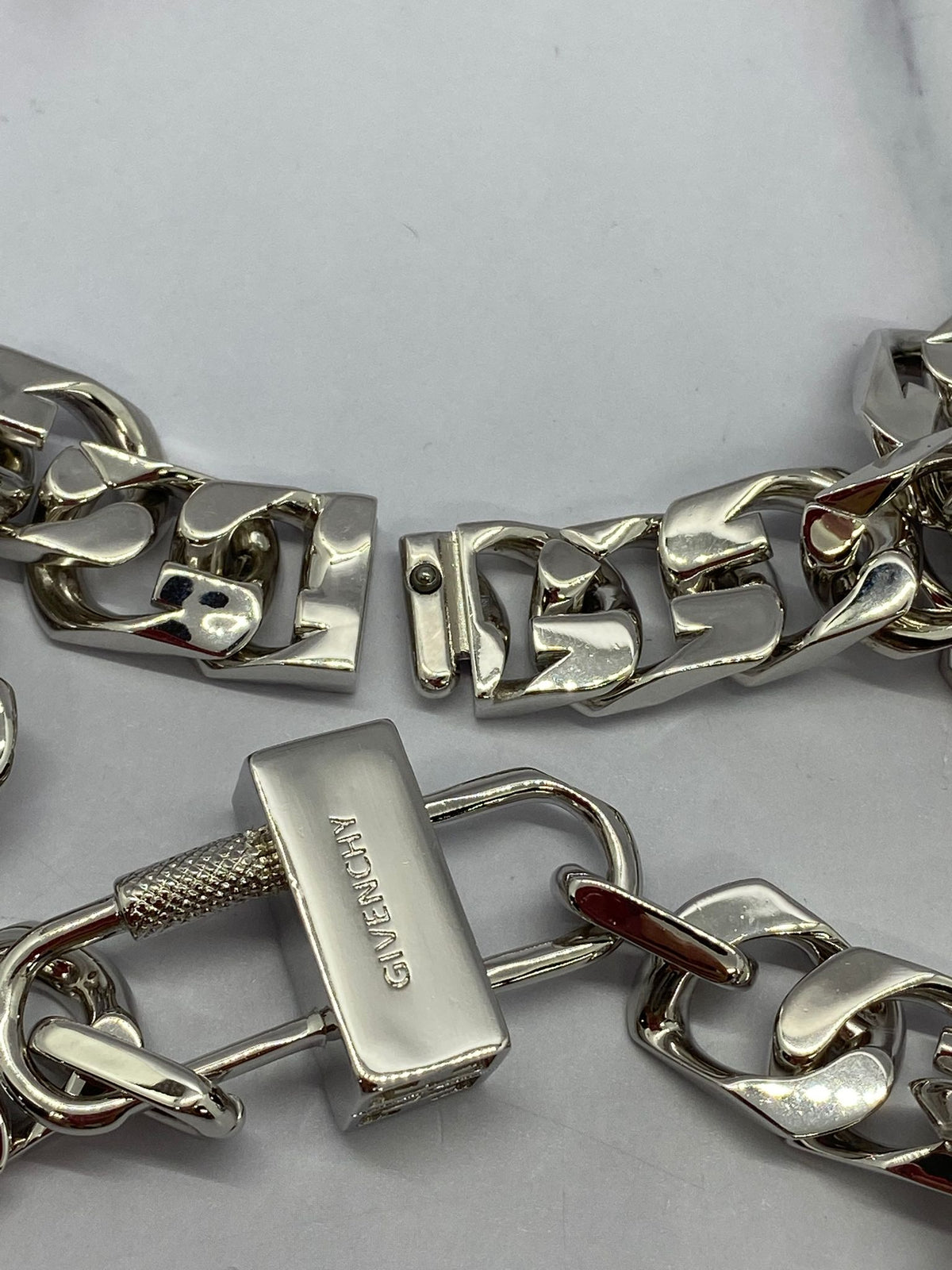 GIVENCHY Silver Tone Padlock Chain Necklace - Pre owned