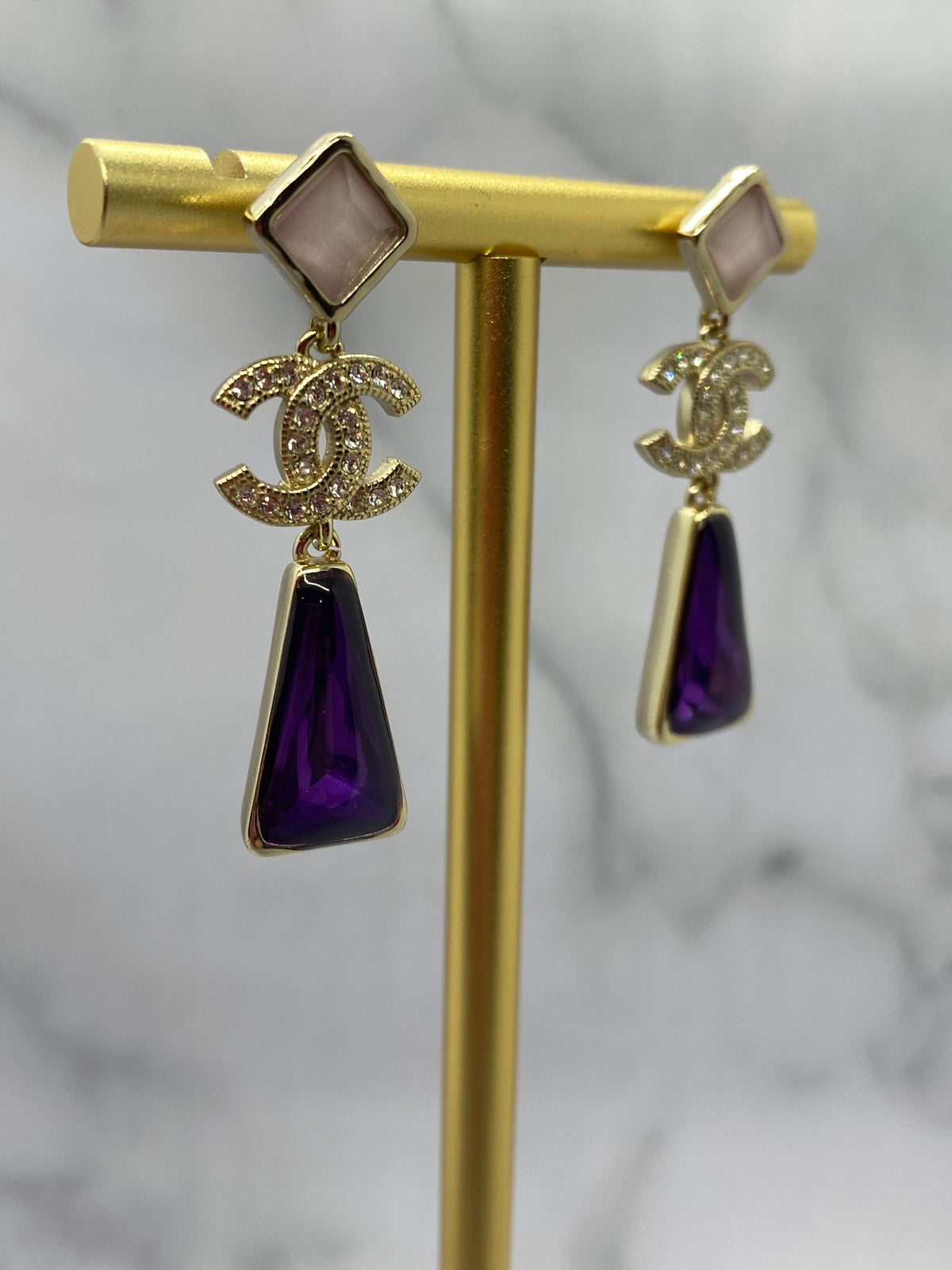 CHANEL CC Light Gold Purple Pendant Earrings - Pre owned