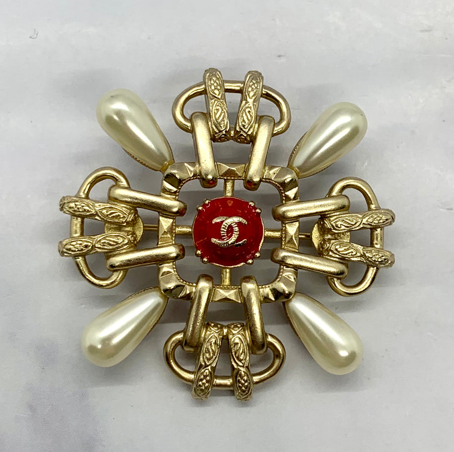 CHANEL CC Pearl Cross Brooch Pin - Pre owned