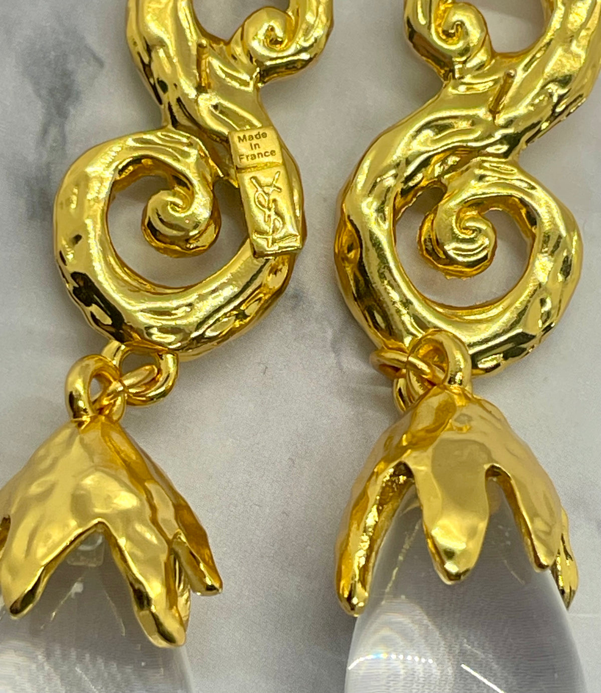 YSL YVES SAINT LAURENT Acrylic Pendant Earrings - Pre owned