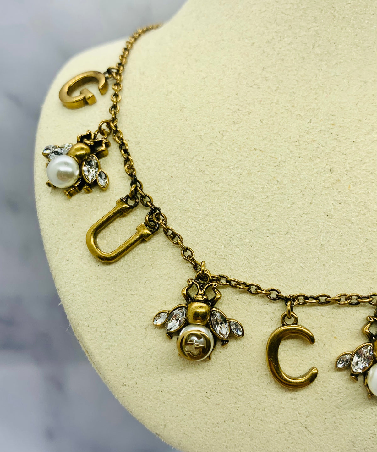 GUCCI GG Brass Bee Necklace - Pre owned