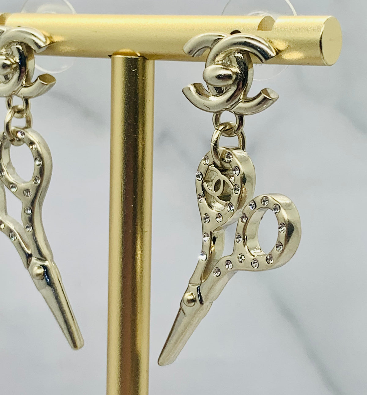 CHANEL CC Scissors Pendant Earrings - Pre owned