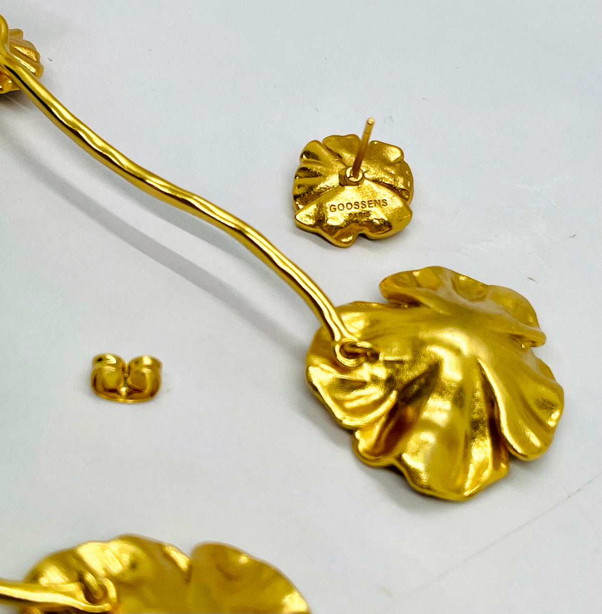 GOOSSENS Paris Poppy Pendant Earrings - Pre owned