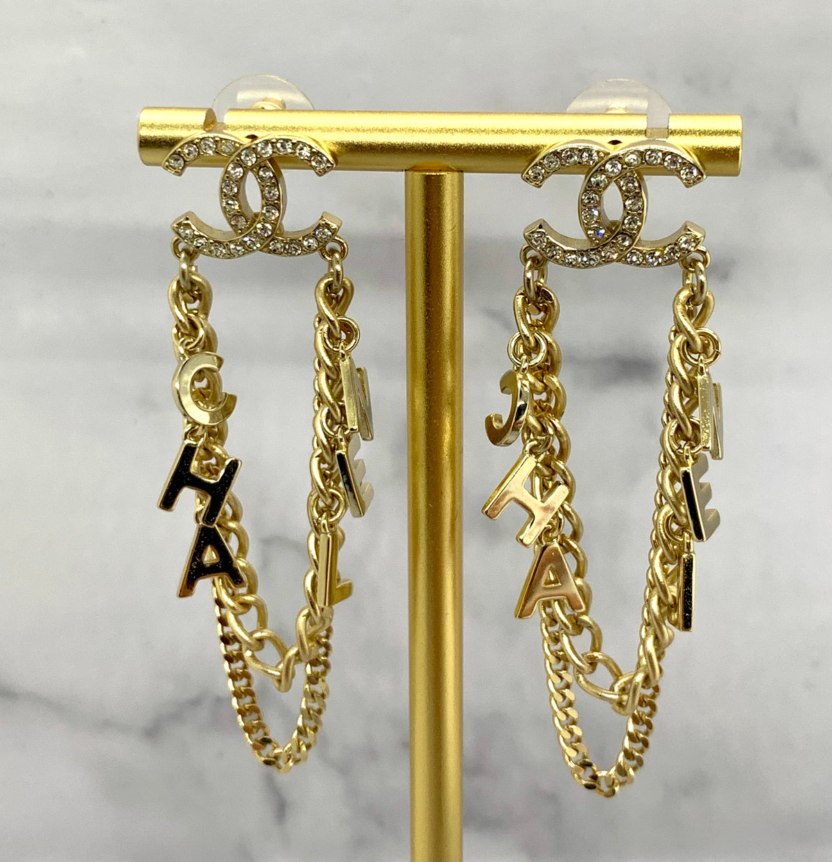 CHANEL CC 2020 Chain Monogram Earrings - USED