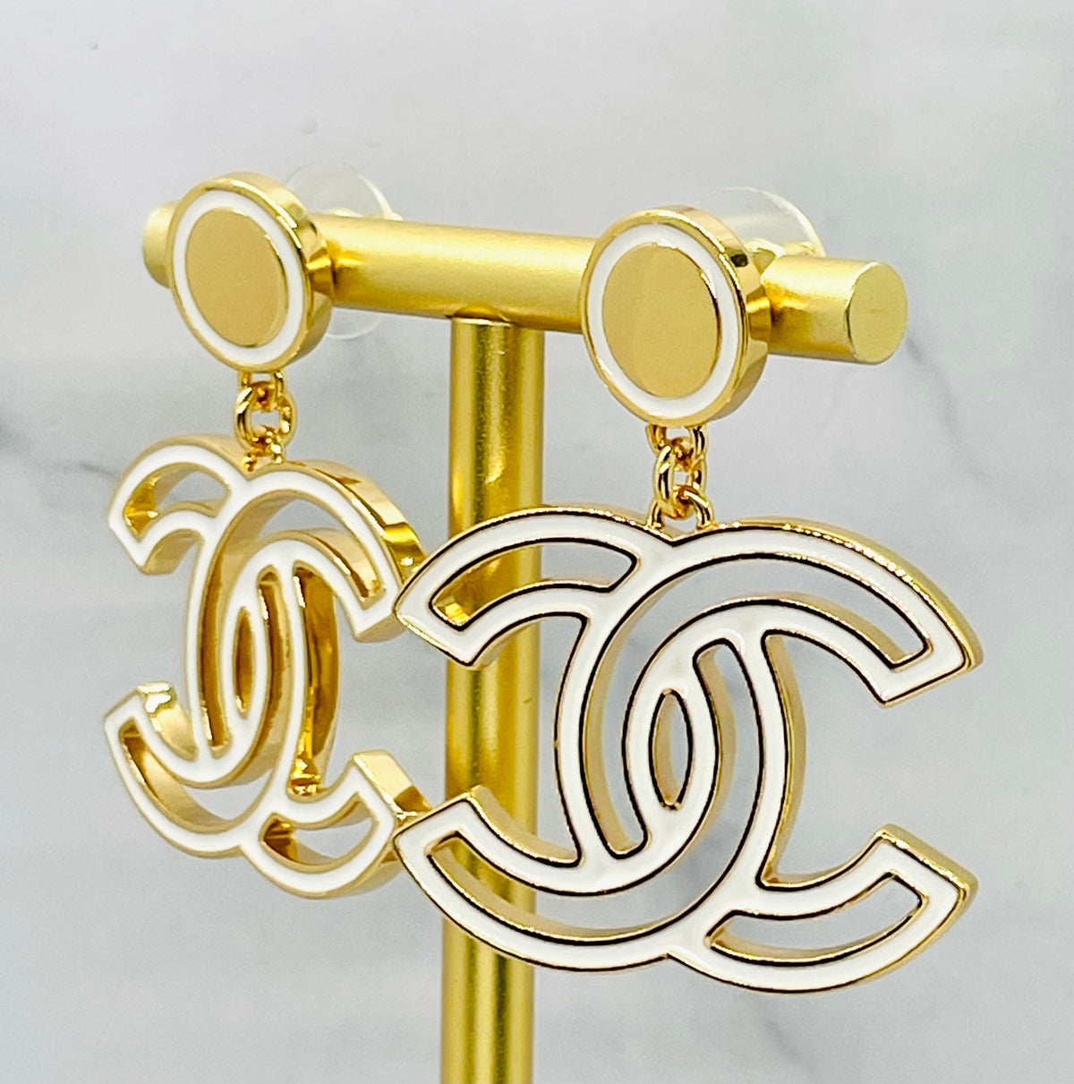CHANEL CC White Outline Statement Earrings - Pre owned