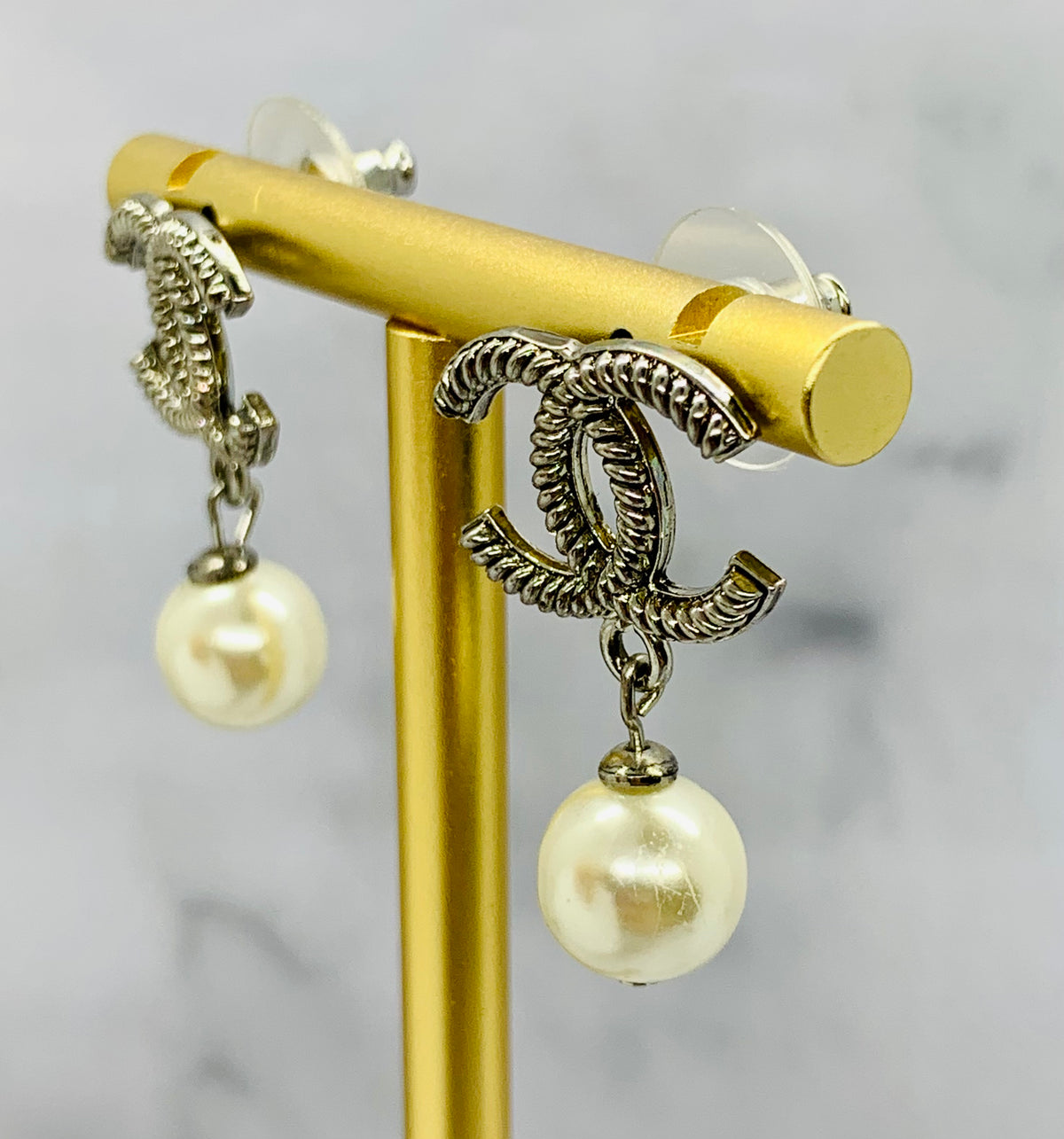 CHANEL CC Pearl Pendant Earrings - USED