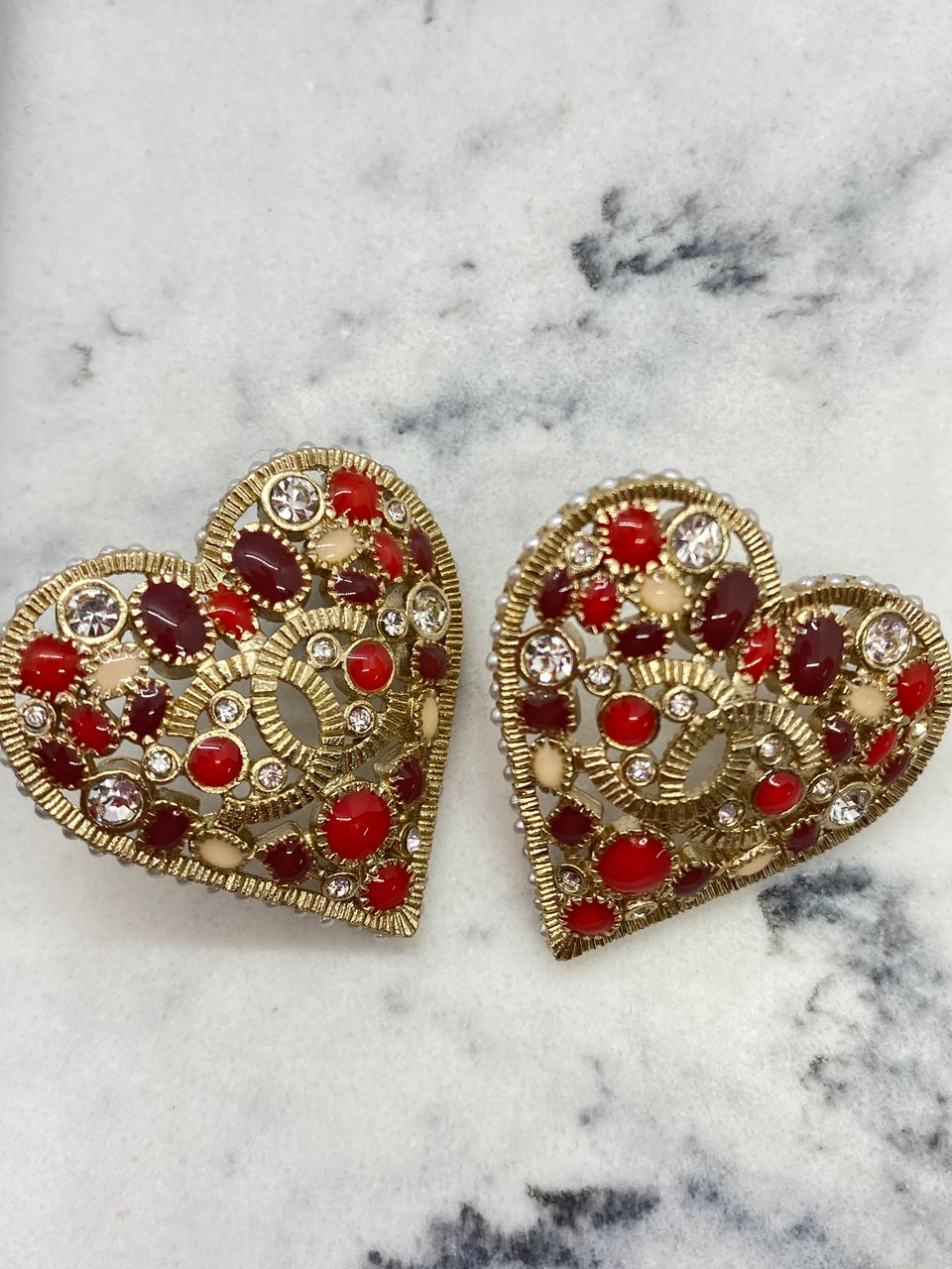CHANEL 2016 Rhinestone Heart Earrings - Pre owned