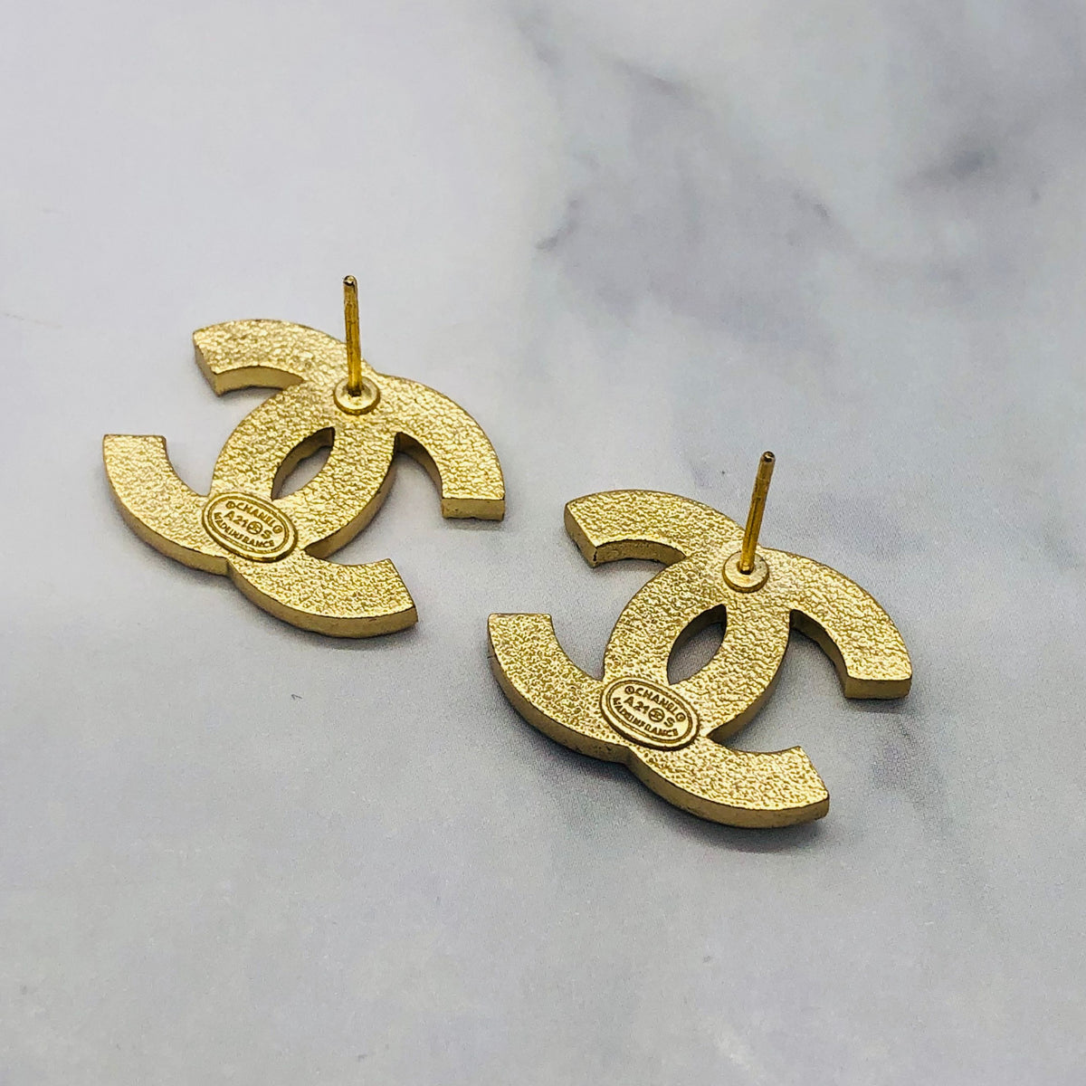 CHANEL CC Caramel Rhinestone Earrings - Pre owned