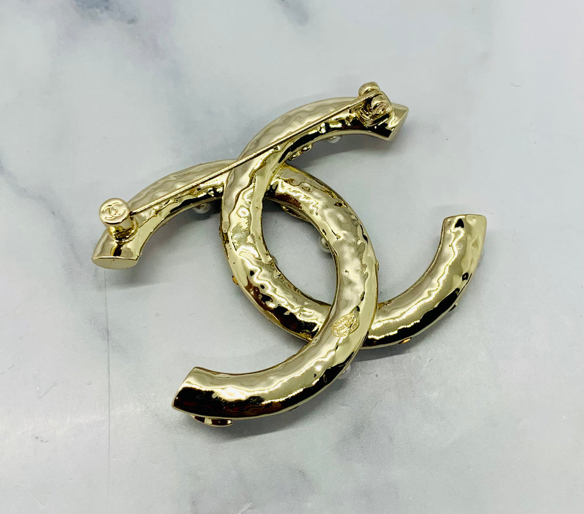 CHANEL CC Flower Rhinestone Trim Brooch Pin - Pre owned