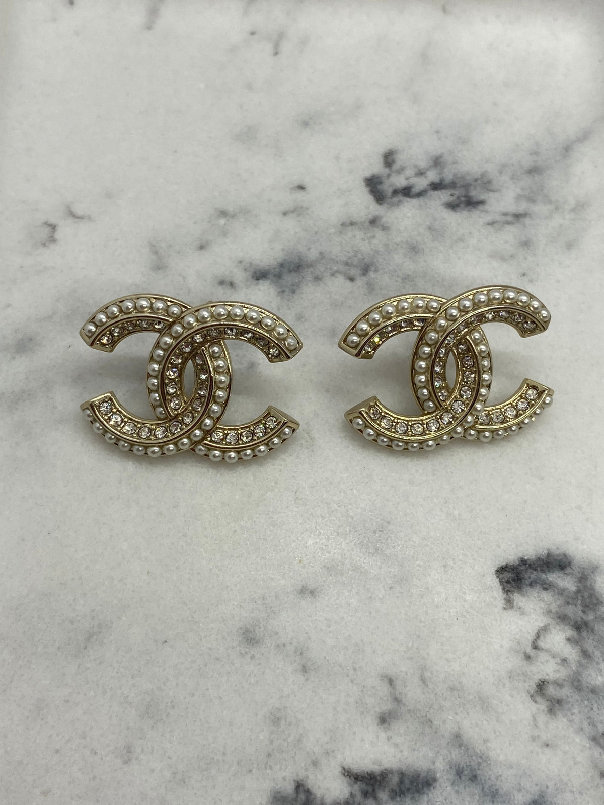 CHANEL CC Gold Tone Pearl & Rhinestone Small Earrings - Pre owned
