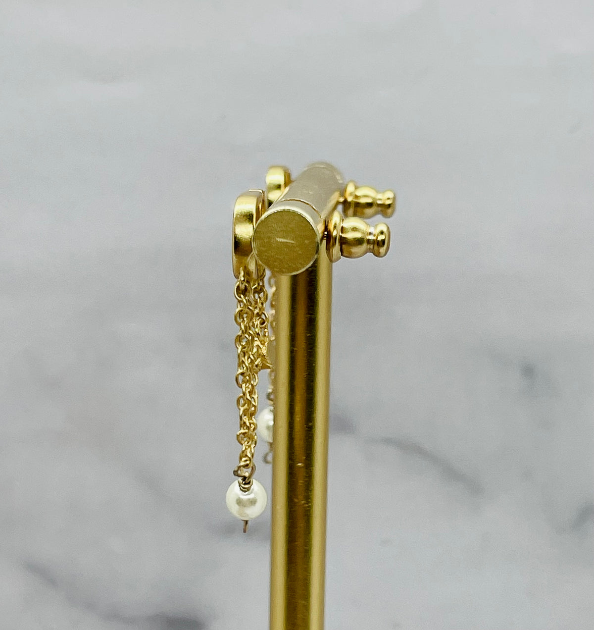 CHRISTIAN DIOR CD Chain Pearl Earrings - Pre owned