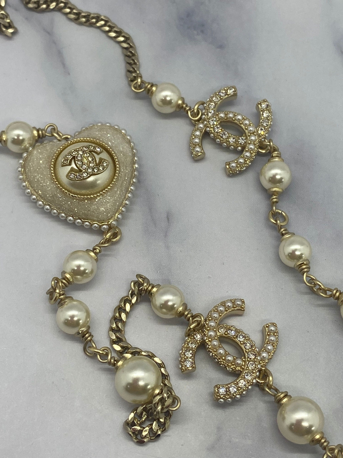 CHANEL CC Pearl Trim Heart Statement Necklace - Pre owned