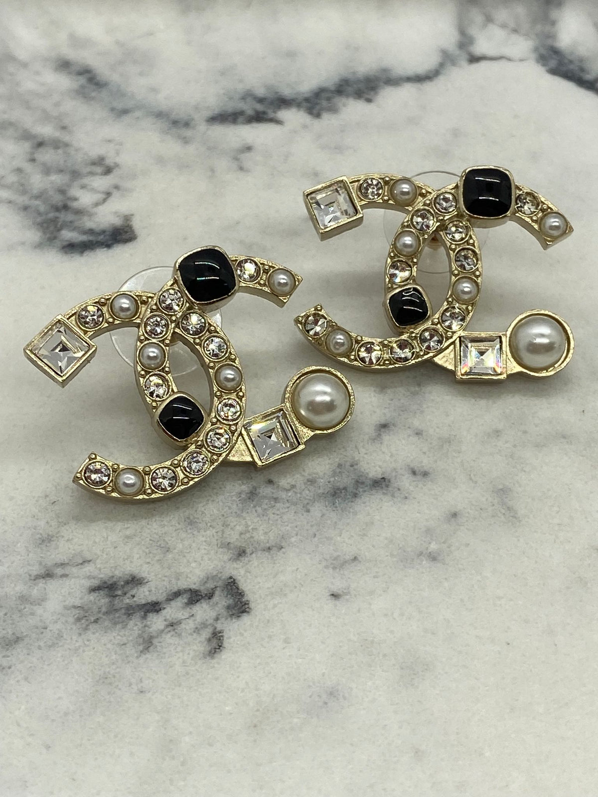 CHANEL CC Rhinestone Earrings - Pre owned