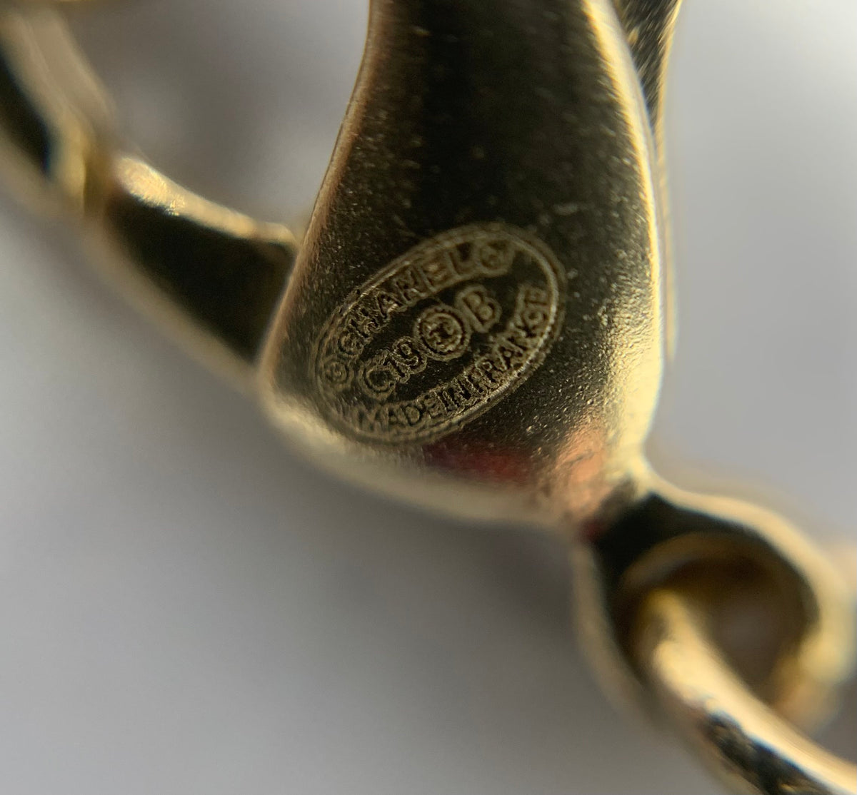 CHANEL CC 2019 Pendant Charm Necklace - USED