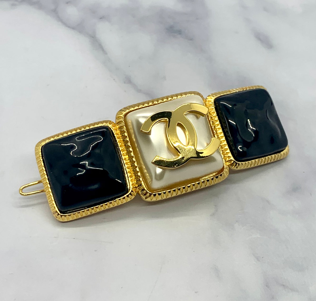 CHANEL CC Hair Clip Barrette - Pre owned