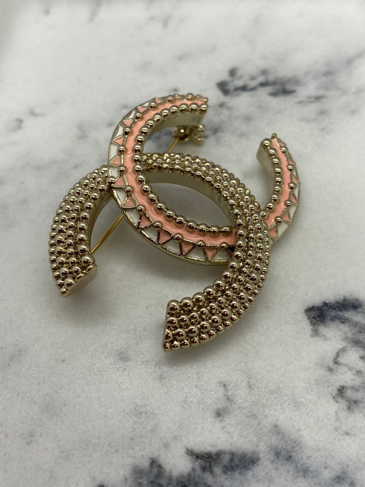 CHANEL CC Aztec Vintage Brooch Pin - Pre owned
