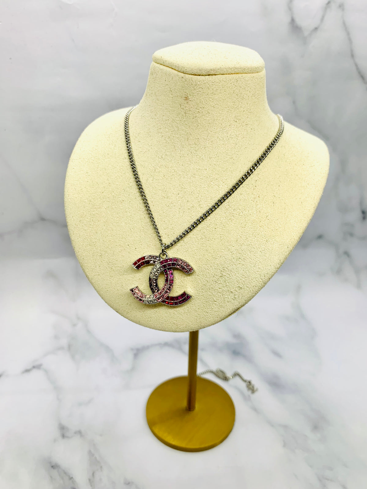 CHANEL CC Pink Rhinestone Necklace - USED