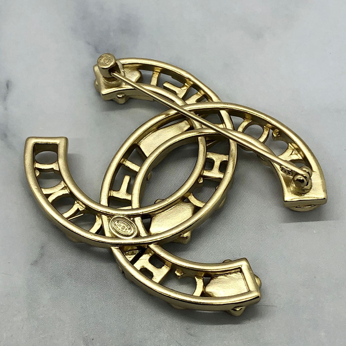 CHANEL CC Colored stoned monogram Brooch Pin - pre owned