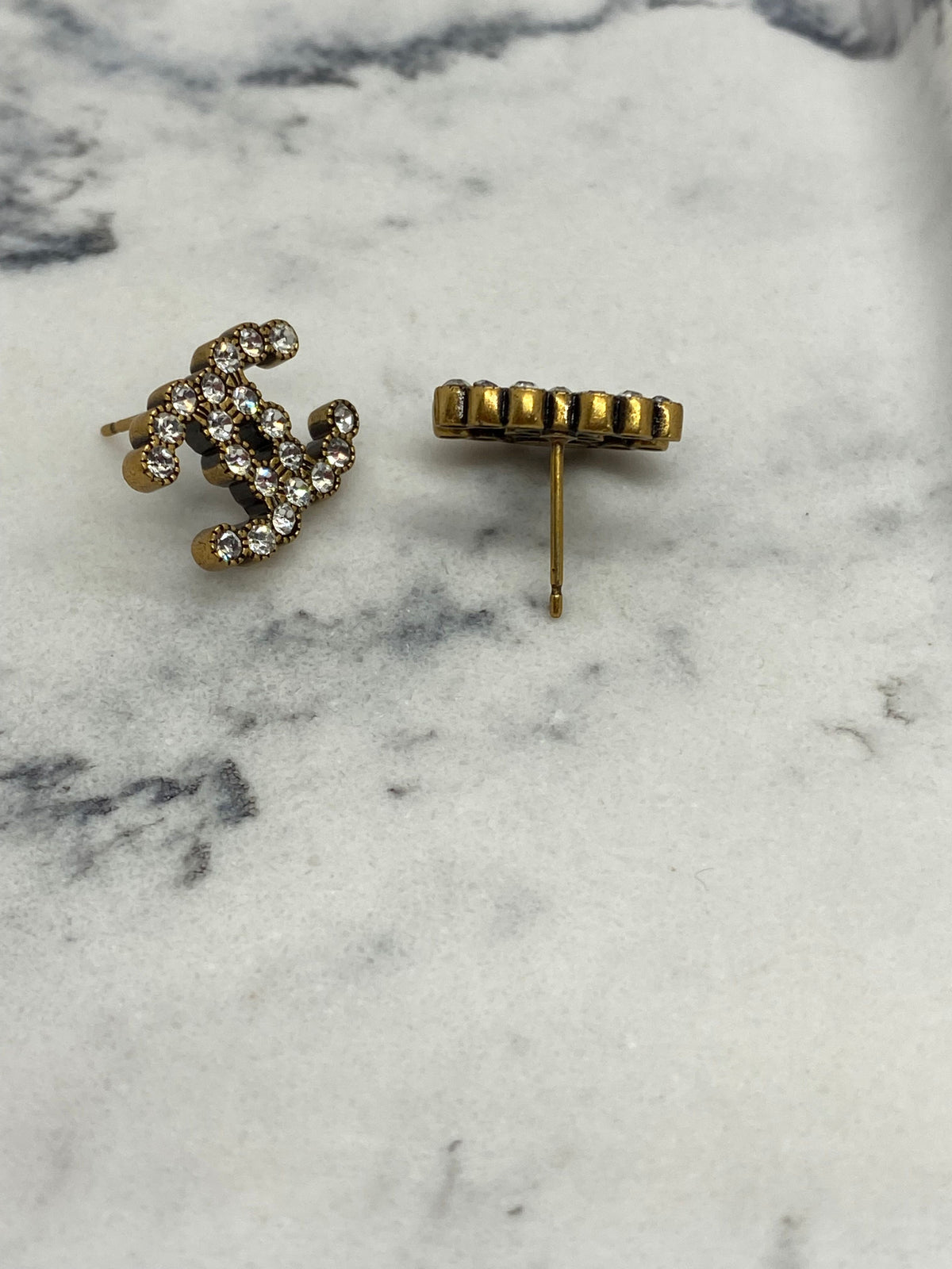 CHANEL CC Brass Tone Rhinestone Small Earrings - Pre owned