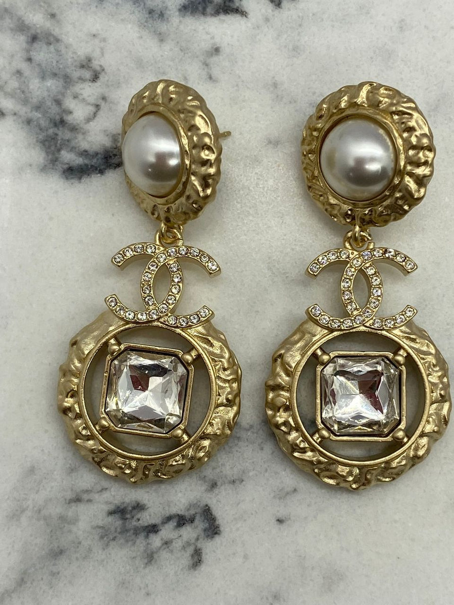 CHANEL CC Gold Tone Pendant Earrings - Pre owned
