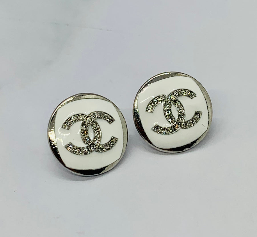 CHANEL CC White Enamel Button Earrings - Pre owned