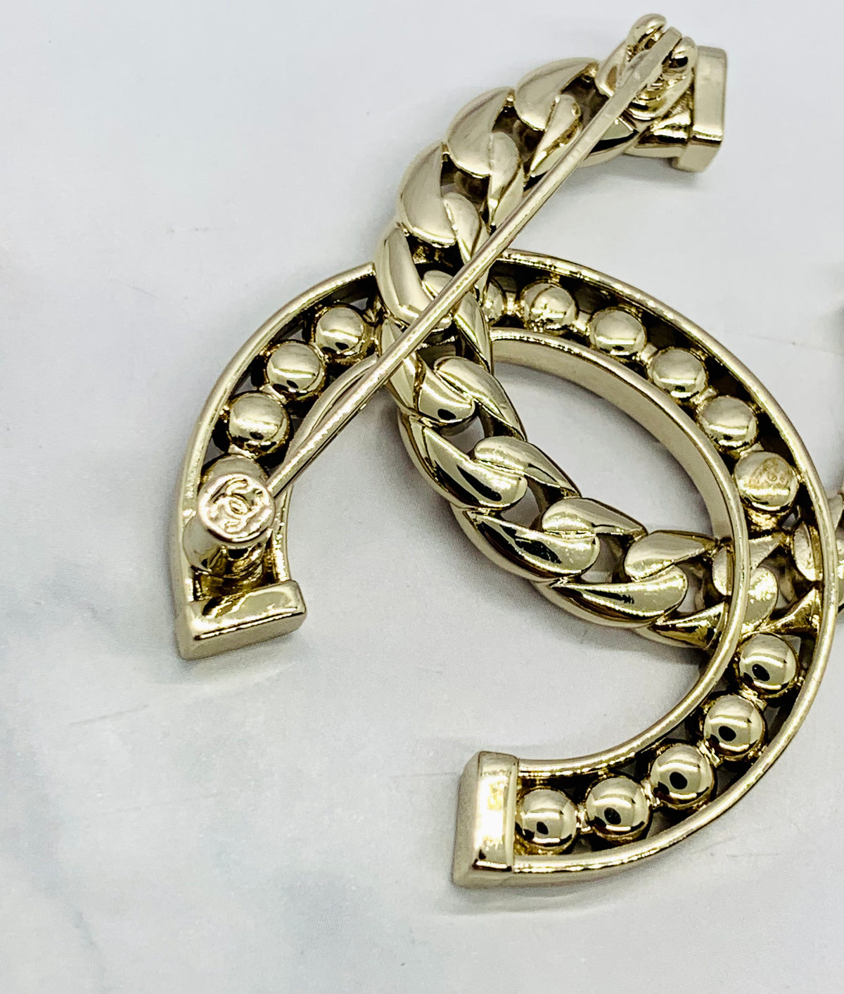 CHANEL CC Silver Tone Rhinestone Brooch Pin - Pre owned
