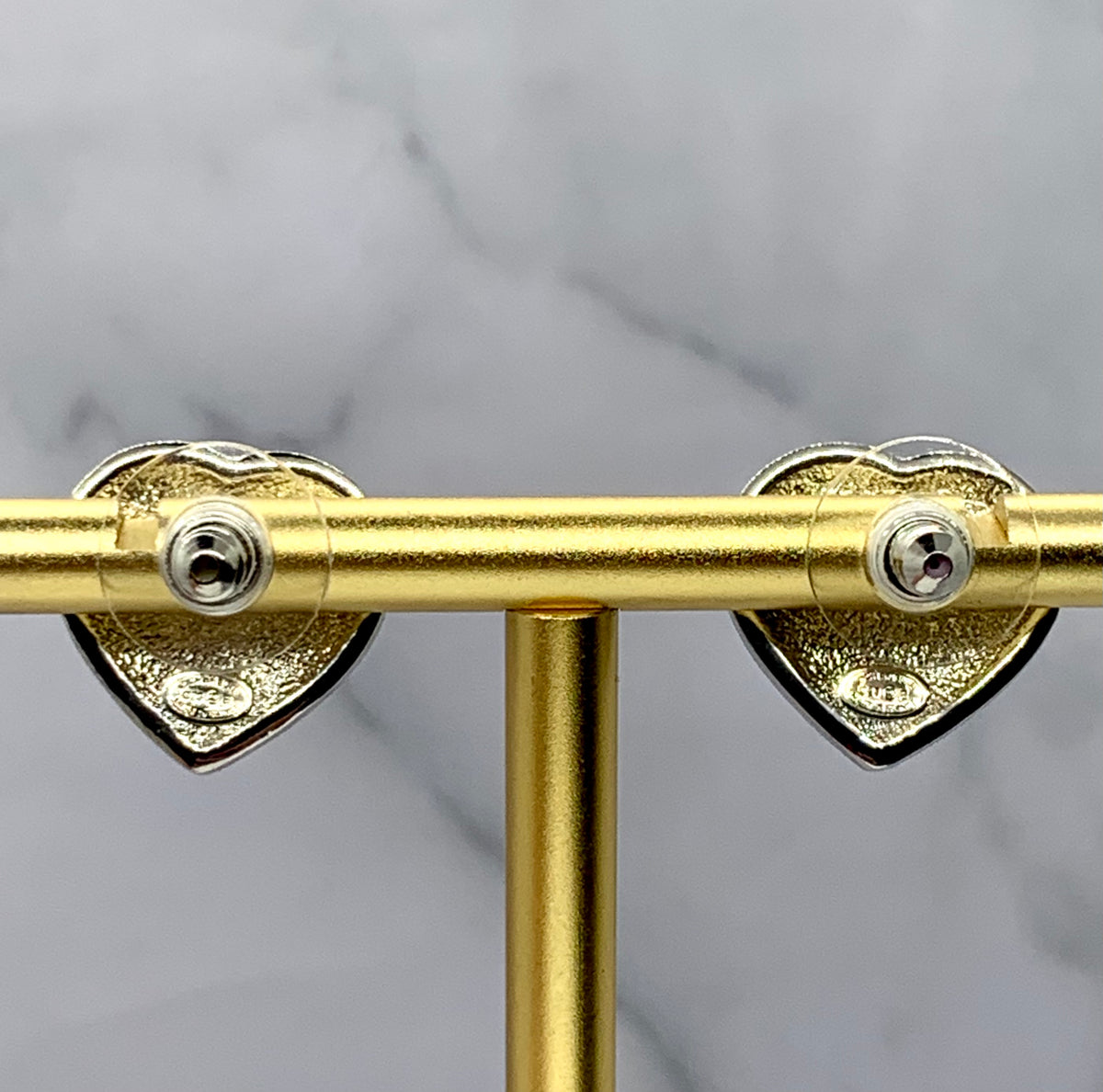 CHANEL CC Heart Rhinestone Earrings - Pre owned / KM4395
