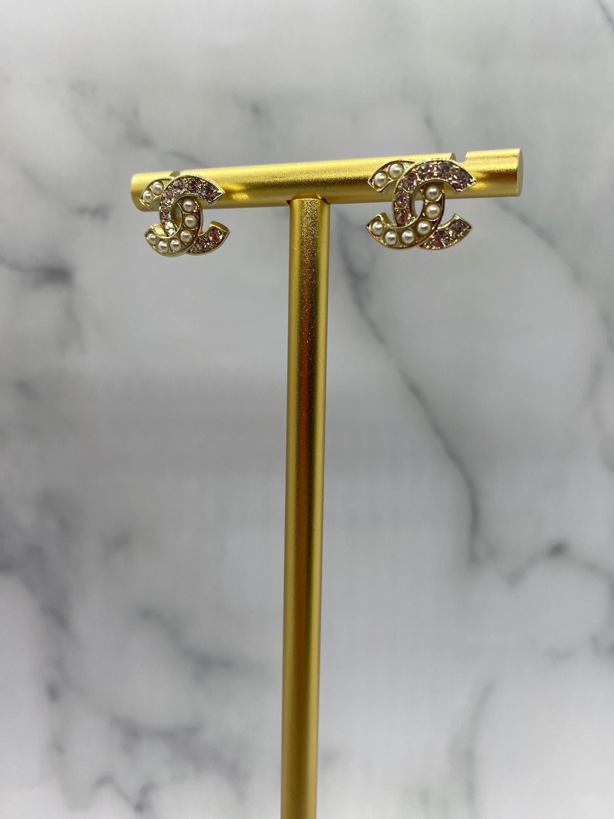 CHANEL CC Pale Gold Rhinestone Earrings - Pre owned