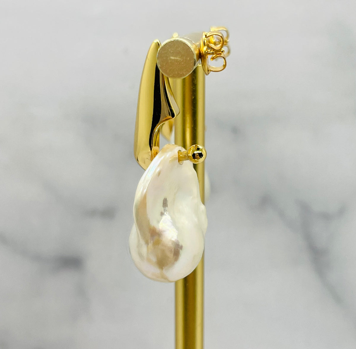 BOTTEGA VENETA Fresh Water Pearl Pendant Earrings - Pre owned