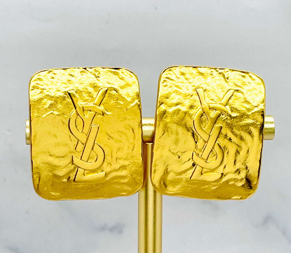 YSL Hammered Monogram Clip-On Earrings - Pre-Owned / MJ6381 — 3