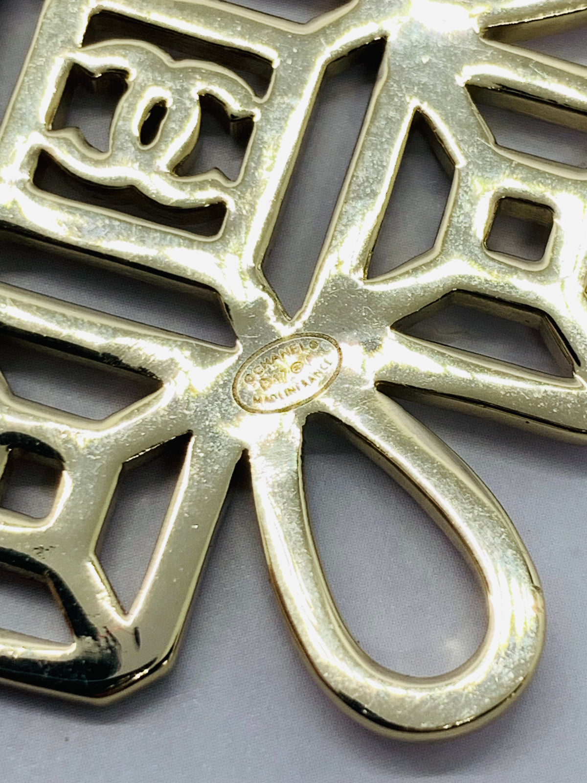 CHANEL CC 2017 Single Statement Earring - Pre-Owned — 6